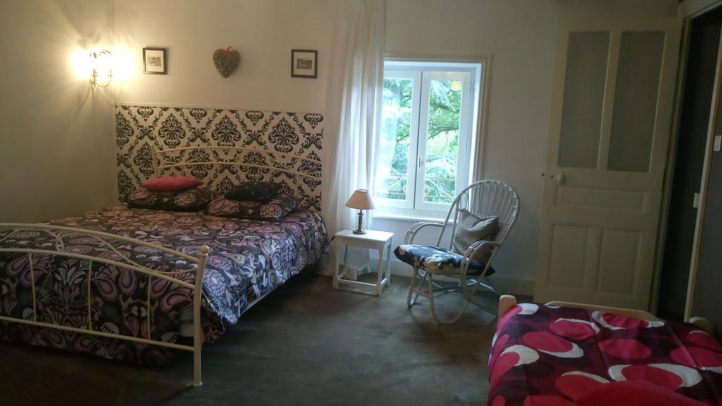 Chambres D'Hotes Le Besset Thiers Bagian luar foto
